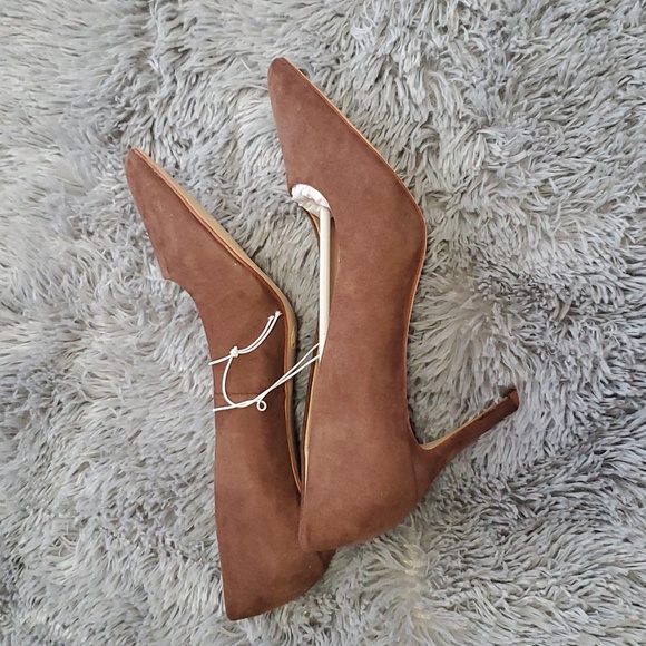 🆕️ A New Day Pumps - Picture 2 of 5